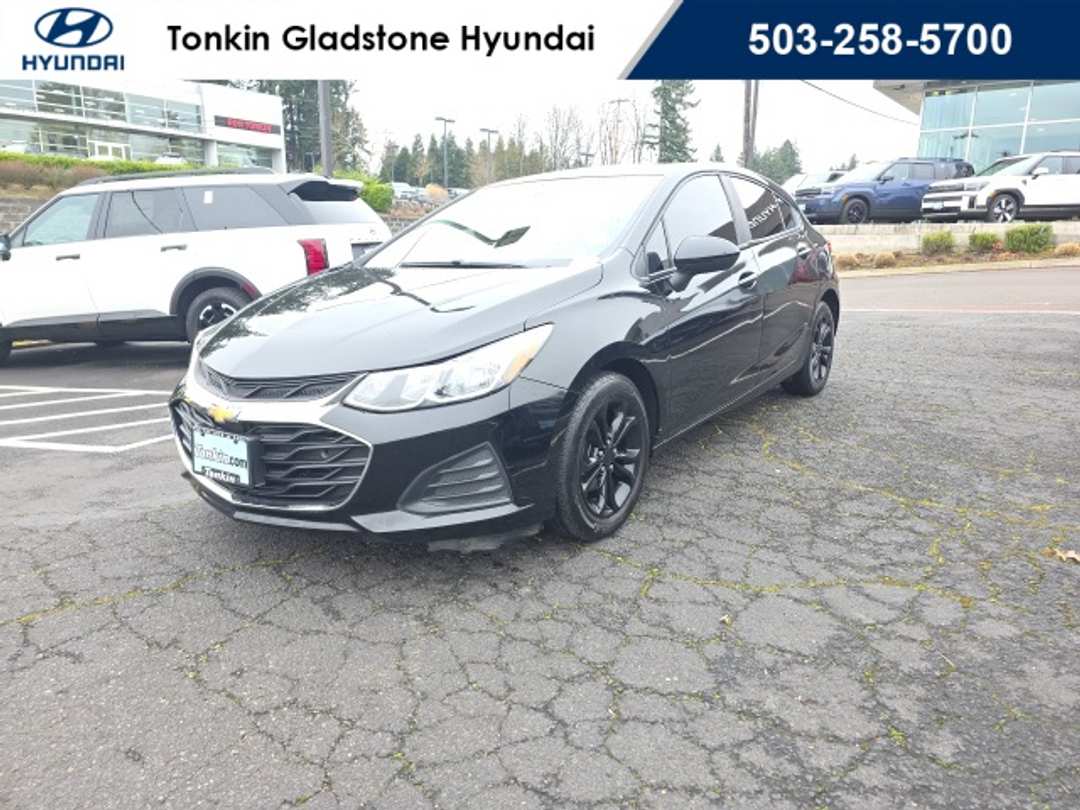 2019 Chevrolet Cruze LS - Image 3