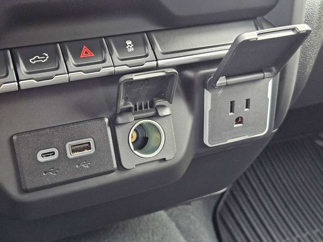 2026 Chevrolet Silverado 1500 Custom - Image 24