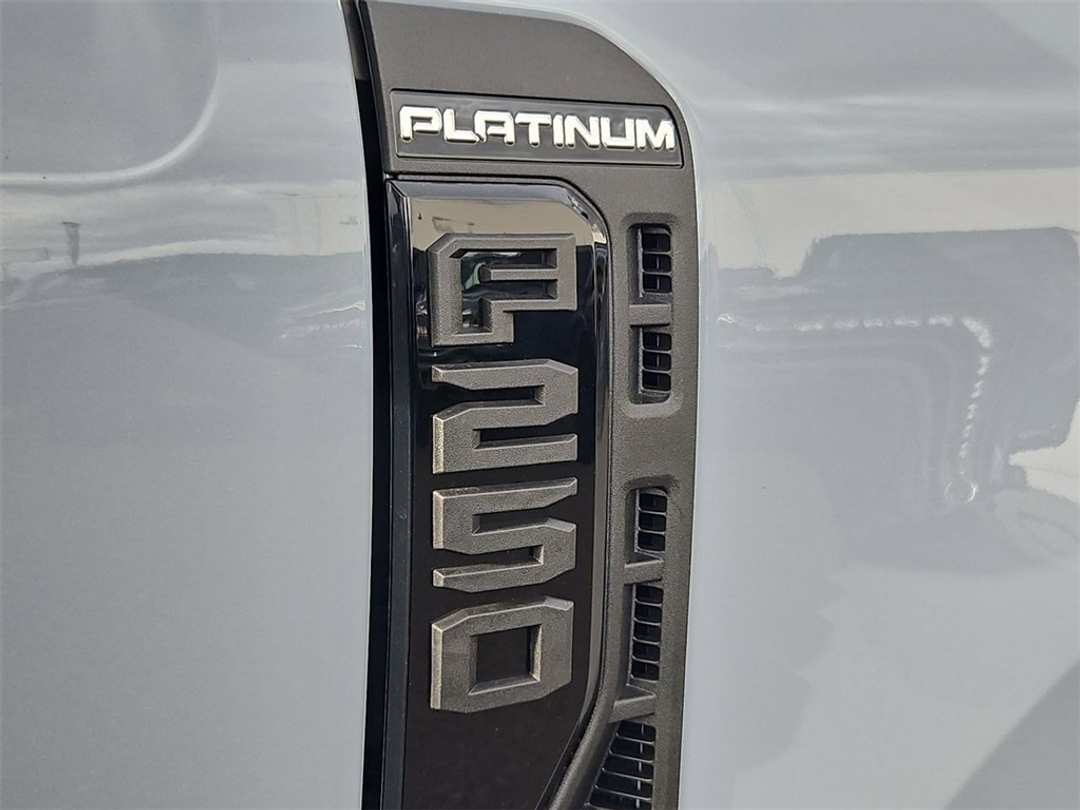 2026 Ford F-250Sd Platinum - Image 29