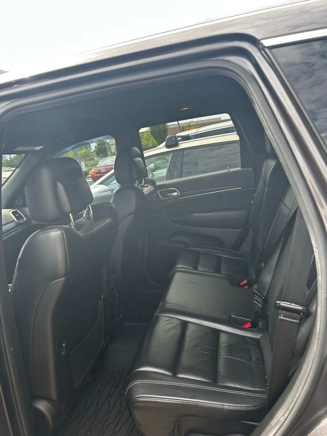 2015 Jeep Grand Cherokee Limited - Image 3