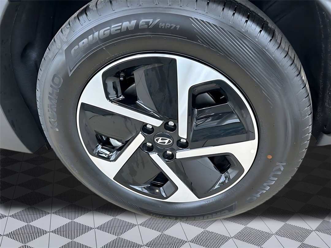 2026 Hyundai Ioniq 9 S - Image 7