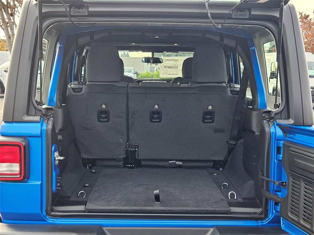 2026 Jeep Wrangler Sport - Image 29