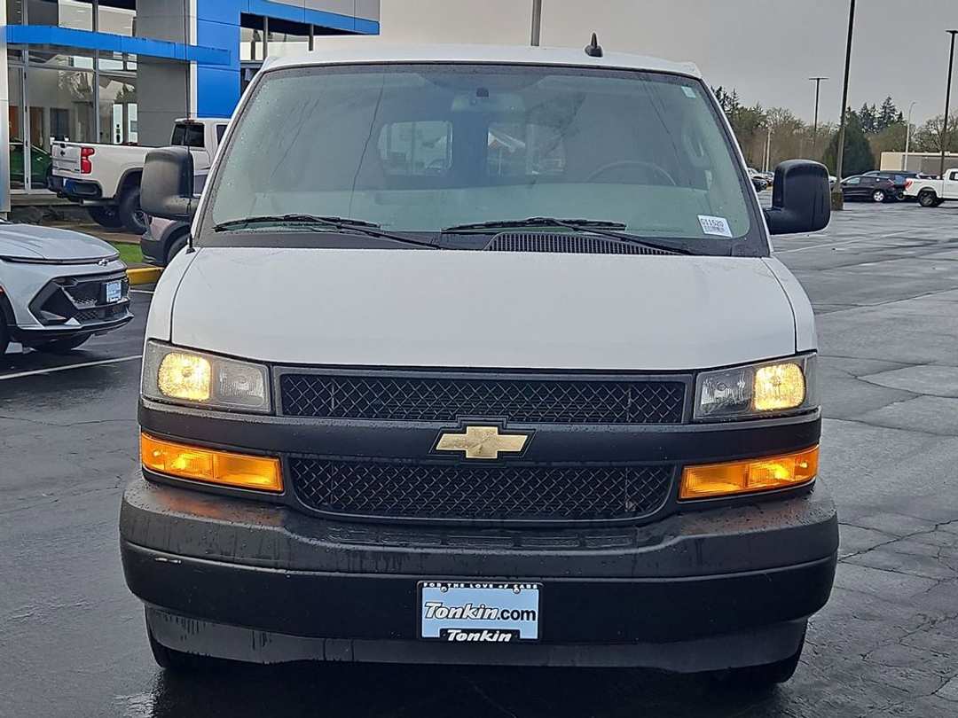 2023 Chevrolet Express 3500 LS - Image 9