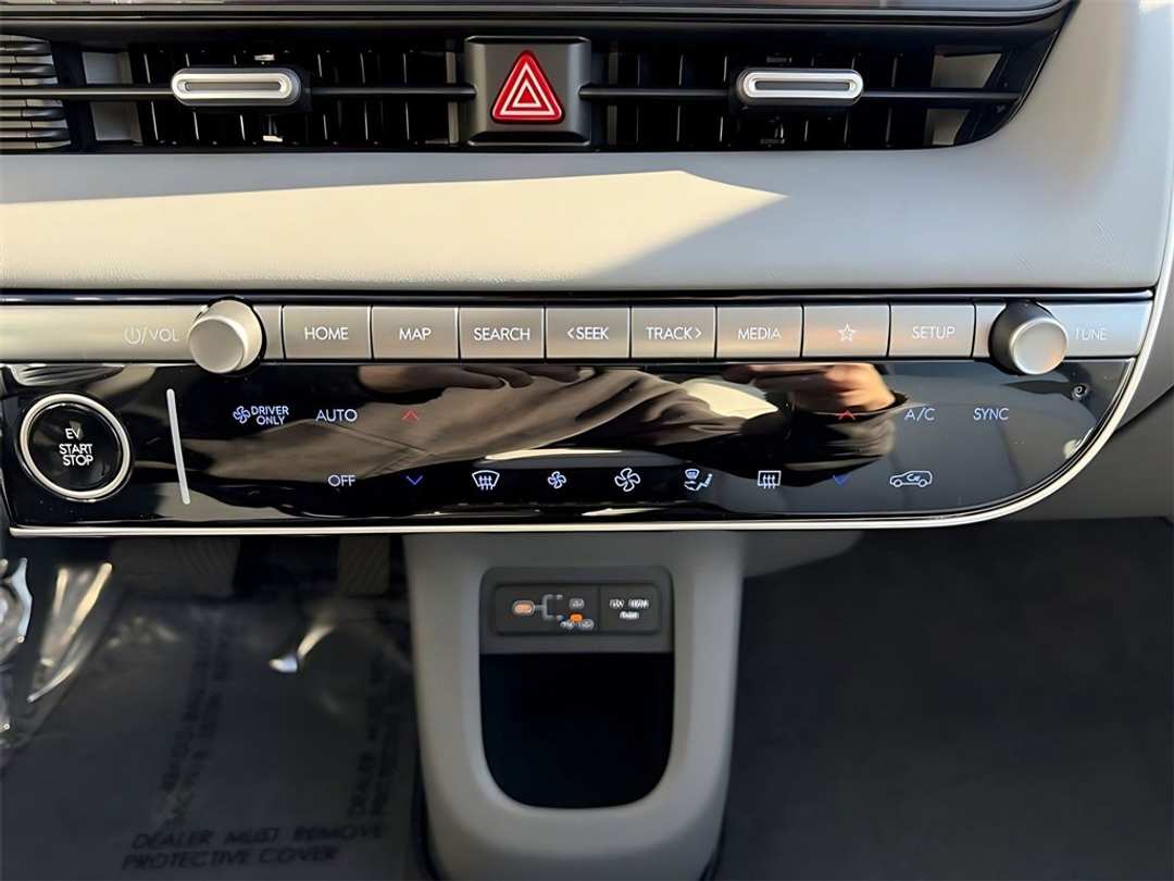 2026 Hyundai Ioniq 5 Limited - Image 24
