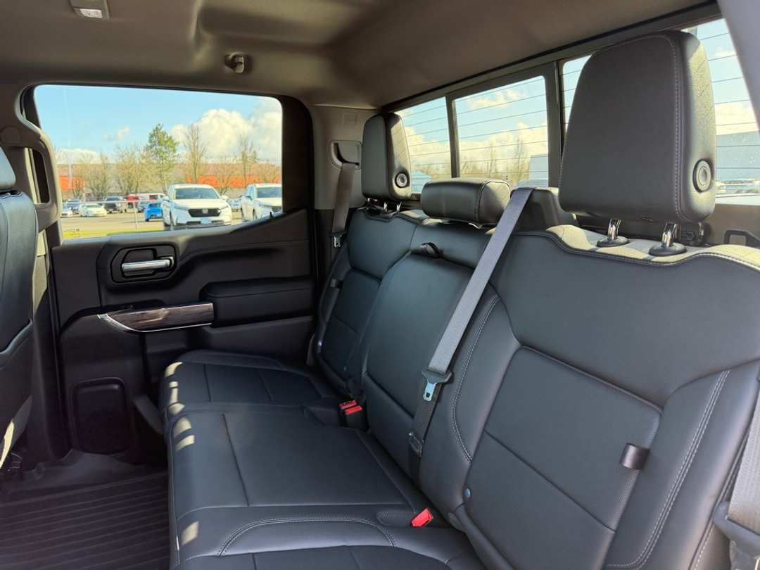 2020 Chevrolet Silverado 1500 LTZ - Image 32