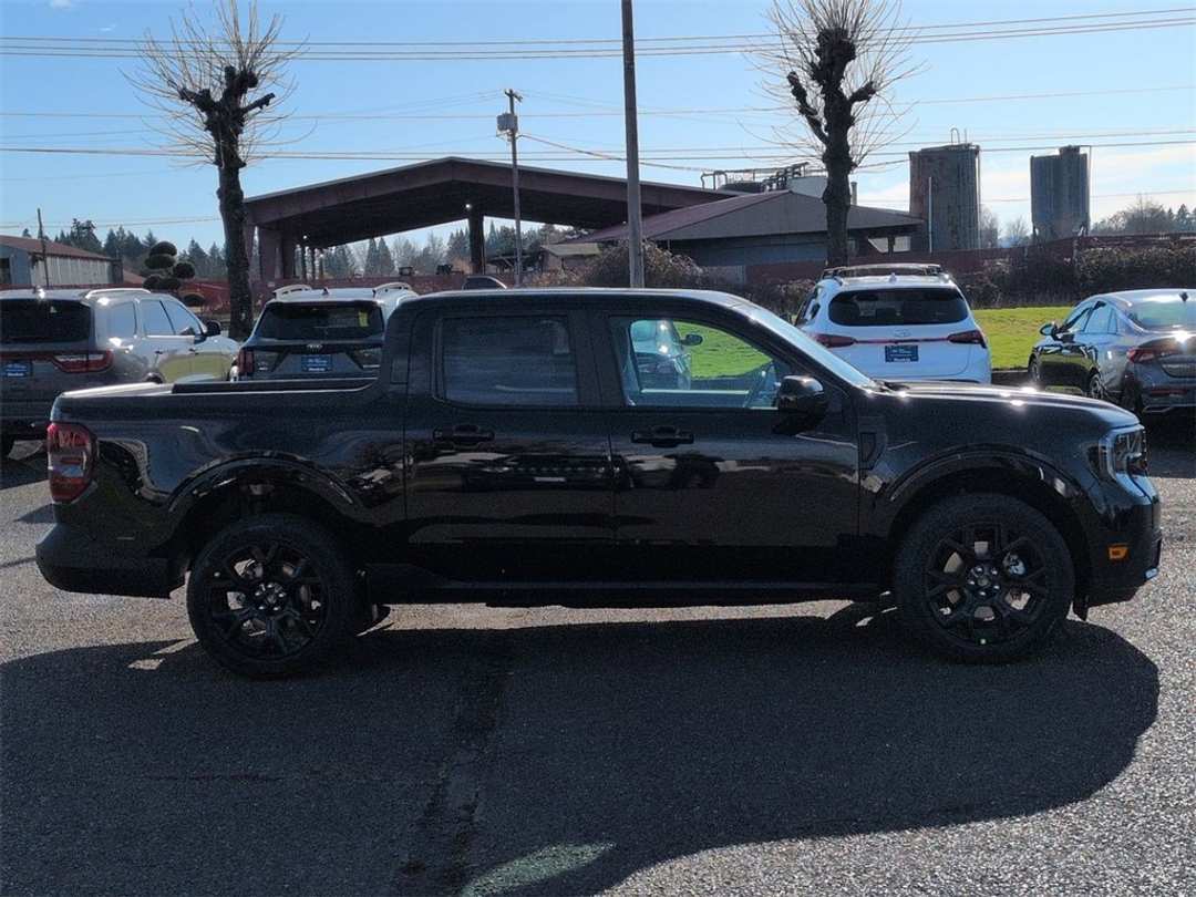 2026 Ford Maverick Lariat - Image 6