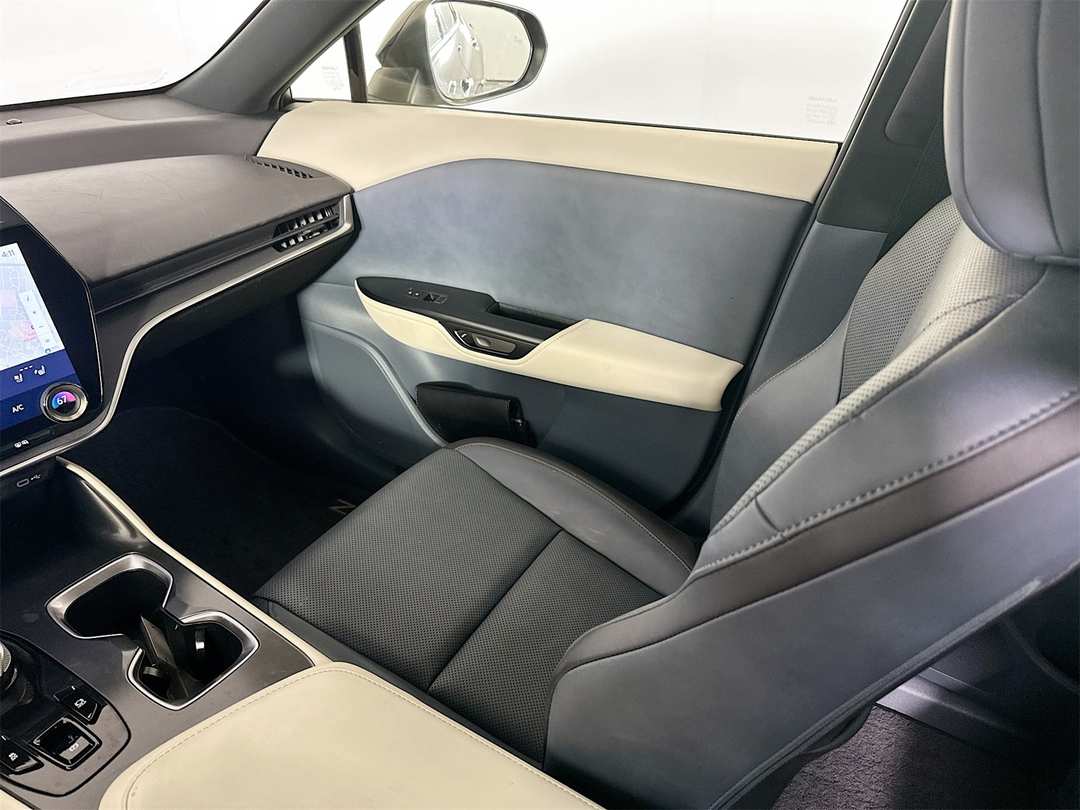 2023 Lexus Rz 450e Premium - Image 24