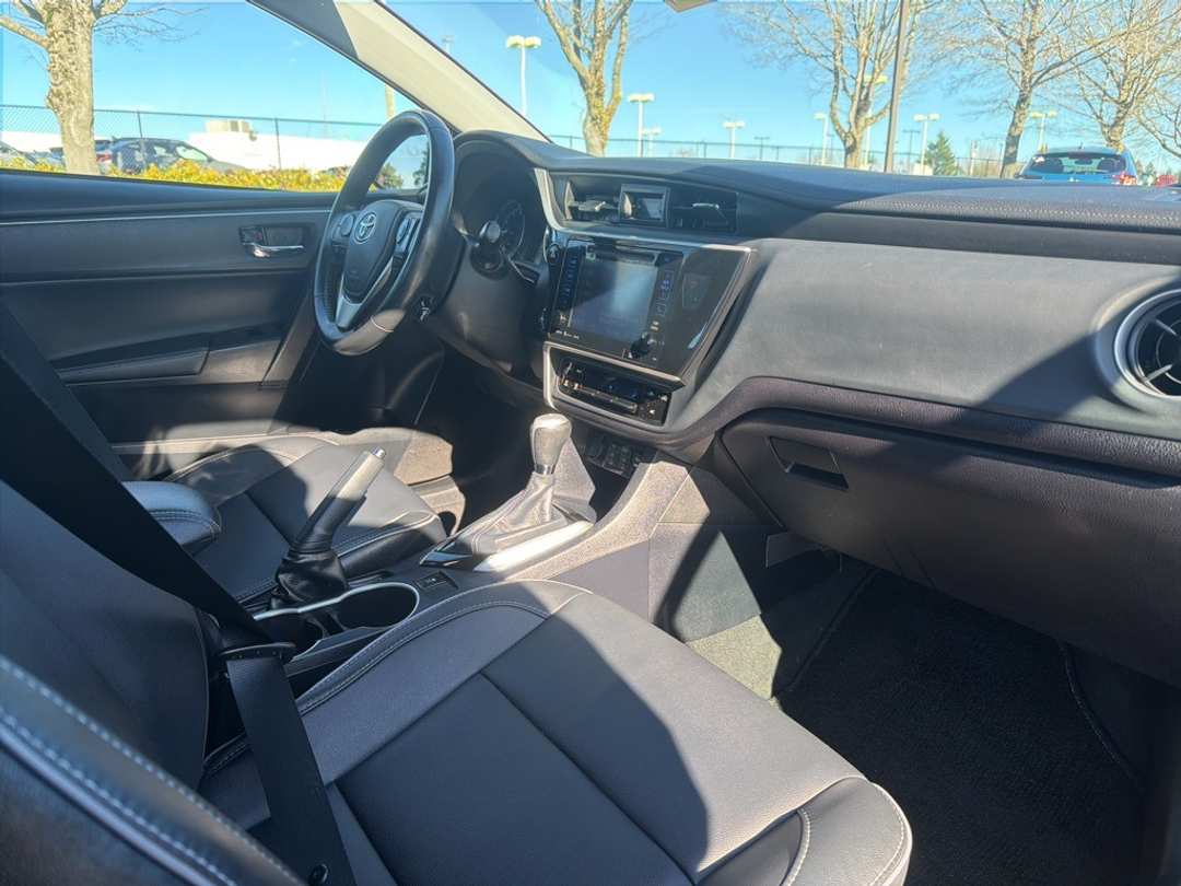 2018 Toyota Corolla L - Image 27