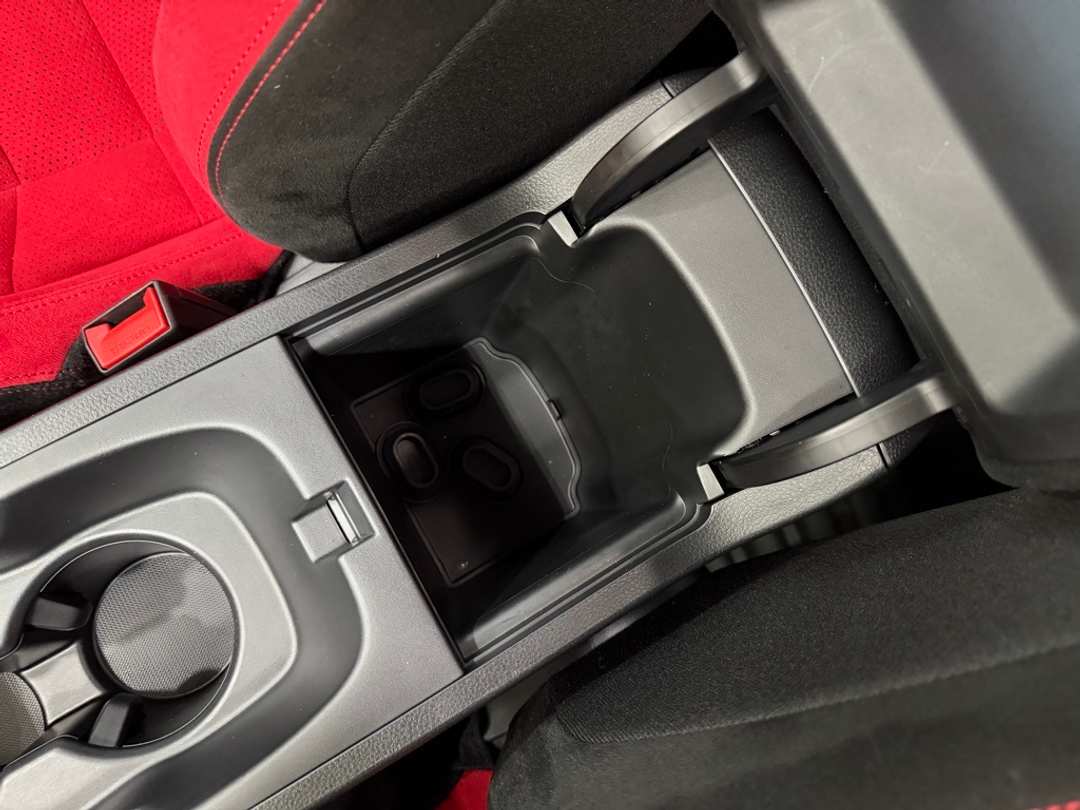 2024 Honda Civic Type R - Image 25