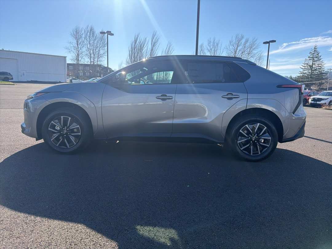 2026 Subaru Solterra Premium - Image 4