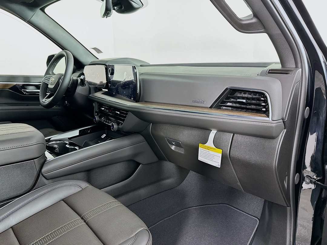 2026 Chevrolet Tahoe High Country - Image 32