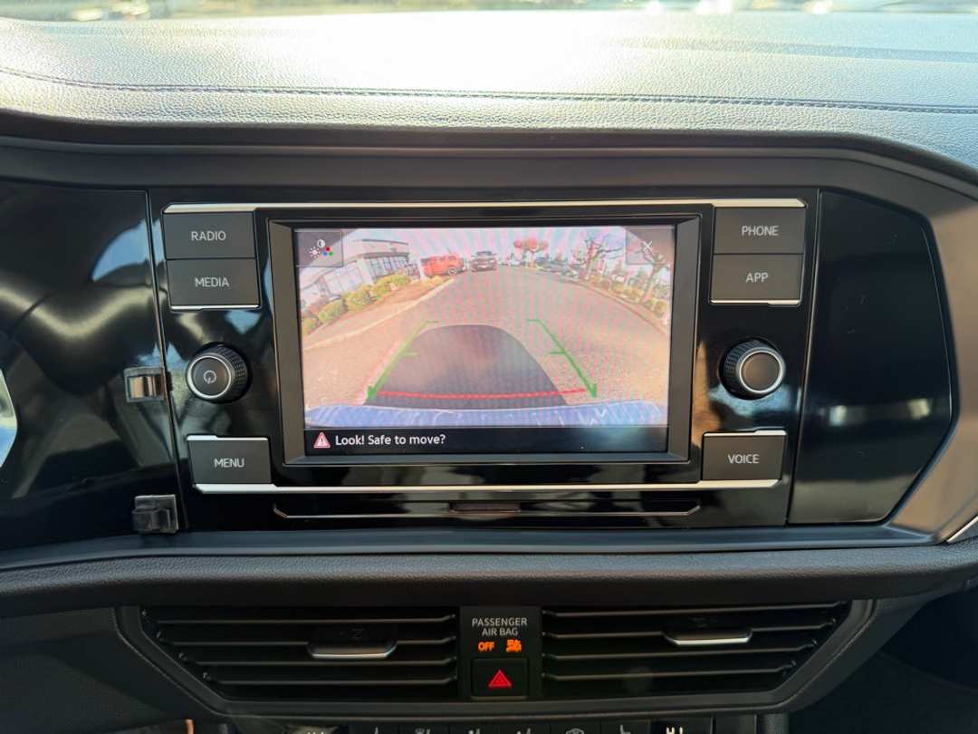 2024 Volkswagen Jetta 1.5T SE - Image 24