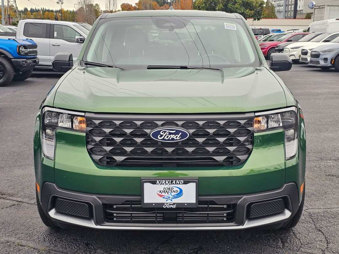 2025 Ford Maverick XLT - Image 2