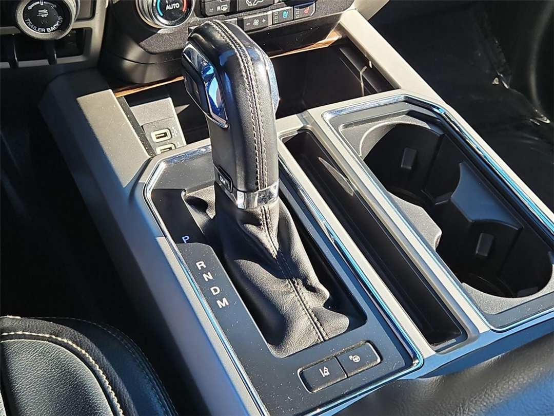 2018 Ford F-150 Lariat - Image 20