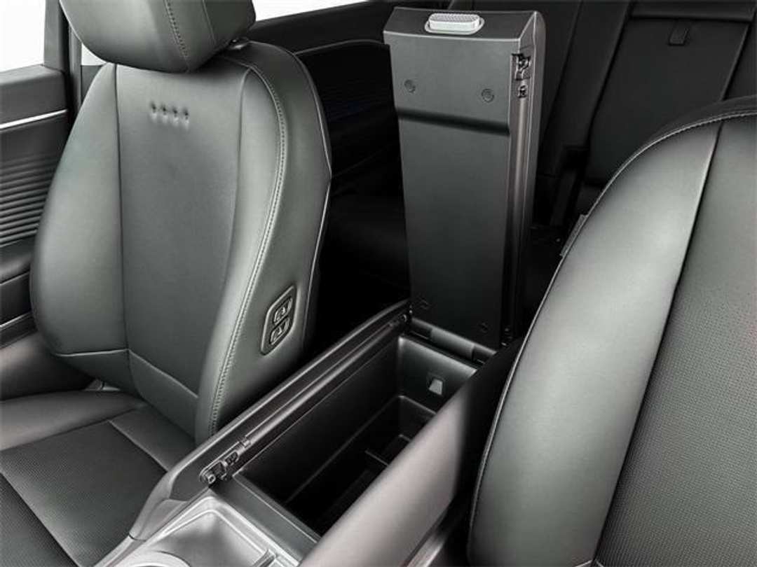 2026 Hyundai Ioniq 9 SEL - Image 18