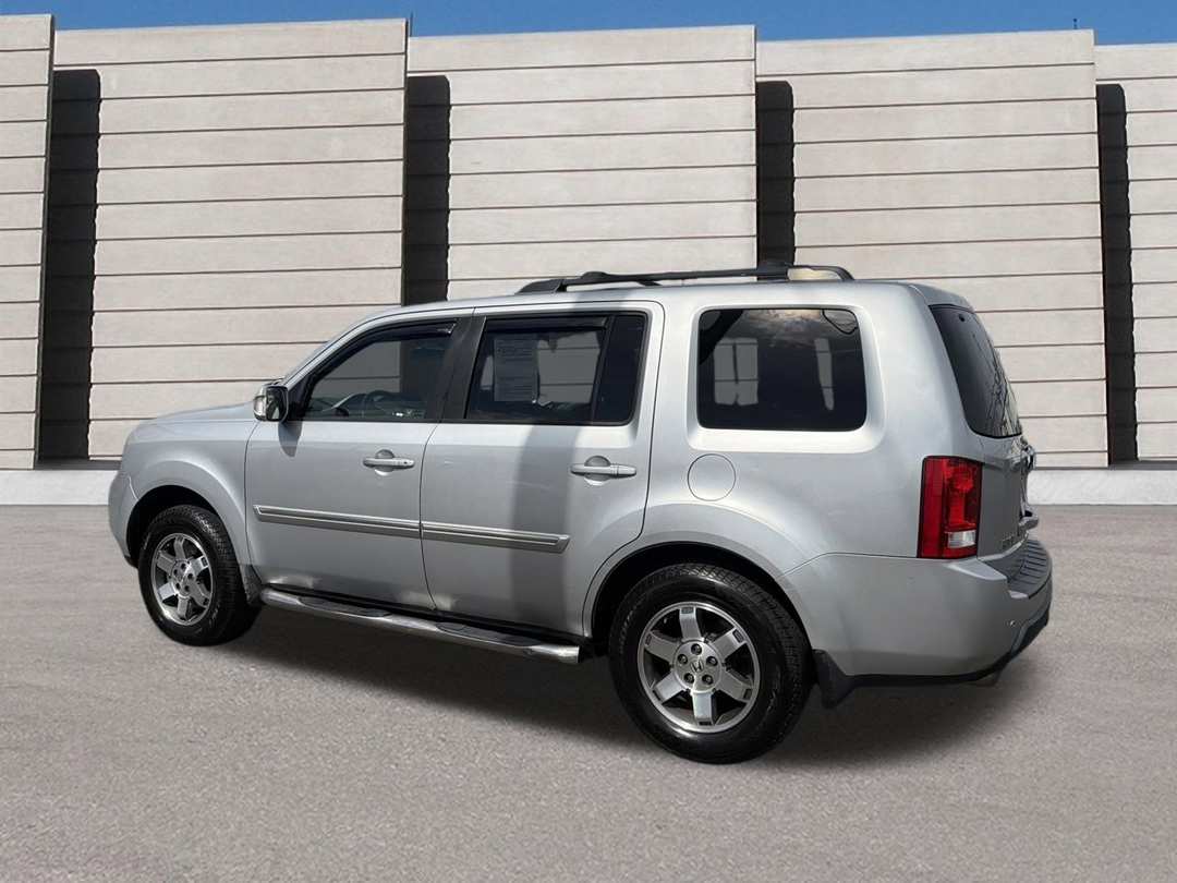 2010 Honda Pilot Touring - Image 3