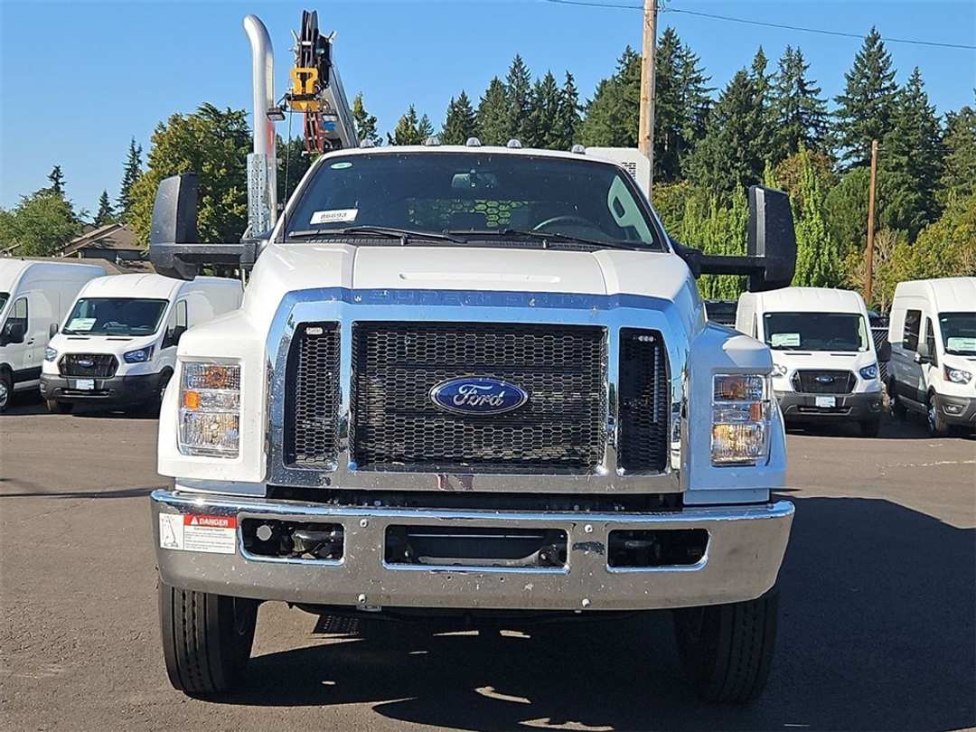 2026 Ford F-750Sd Base - Image 8