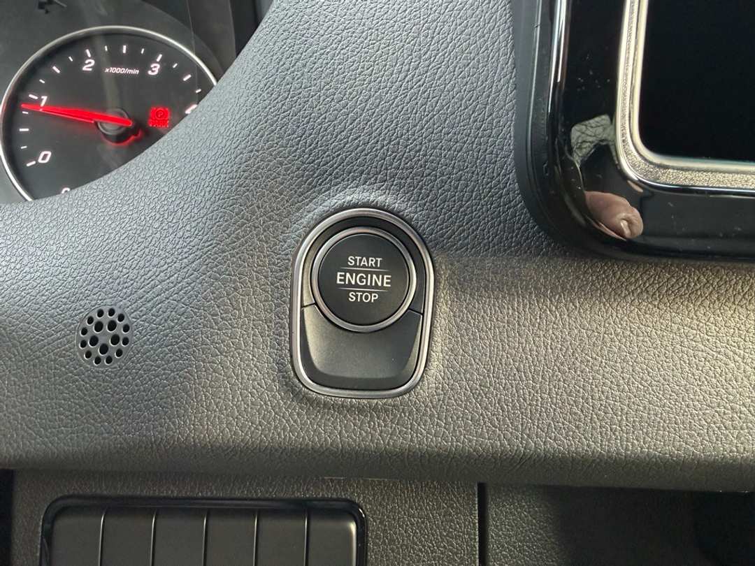 2025 Mercedes-Benz Sprinter 2500 Passenger 144 WB - Image 32