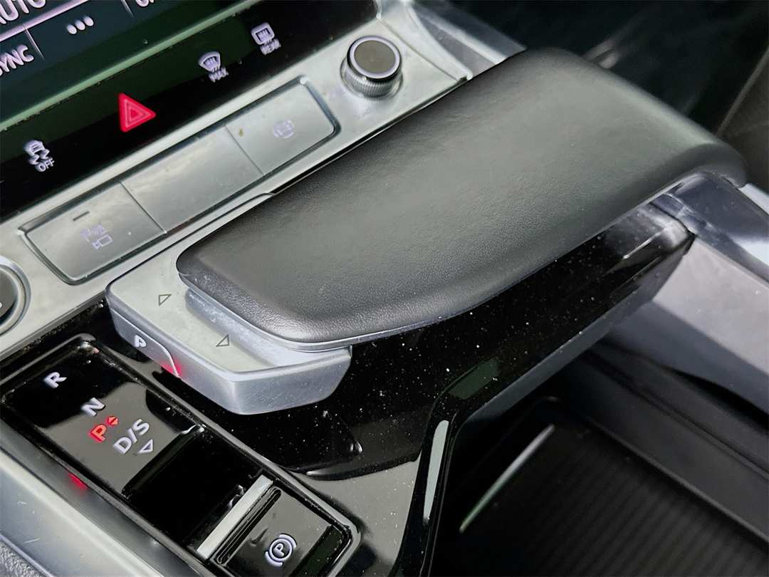 2022 Audi E-Tron Premium Plus - Image 17