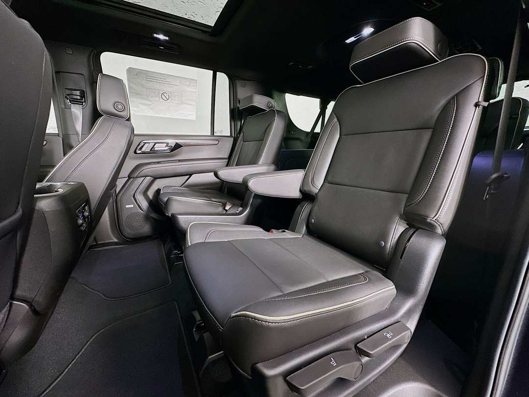 2025 Chevrolet Suburban Premier - Image 26