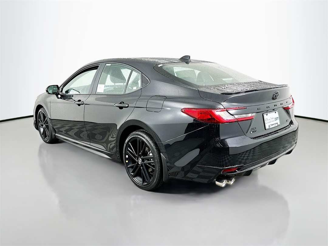 2026 Toyota Camry SE Nightshade - Image 5