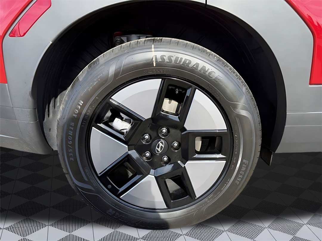 2026 Hyundai Santa Fe SEL - Image 9