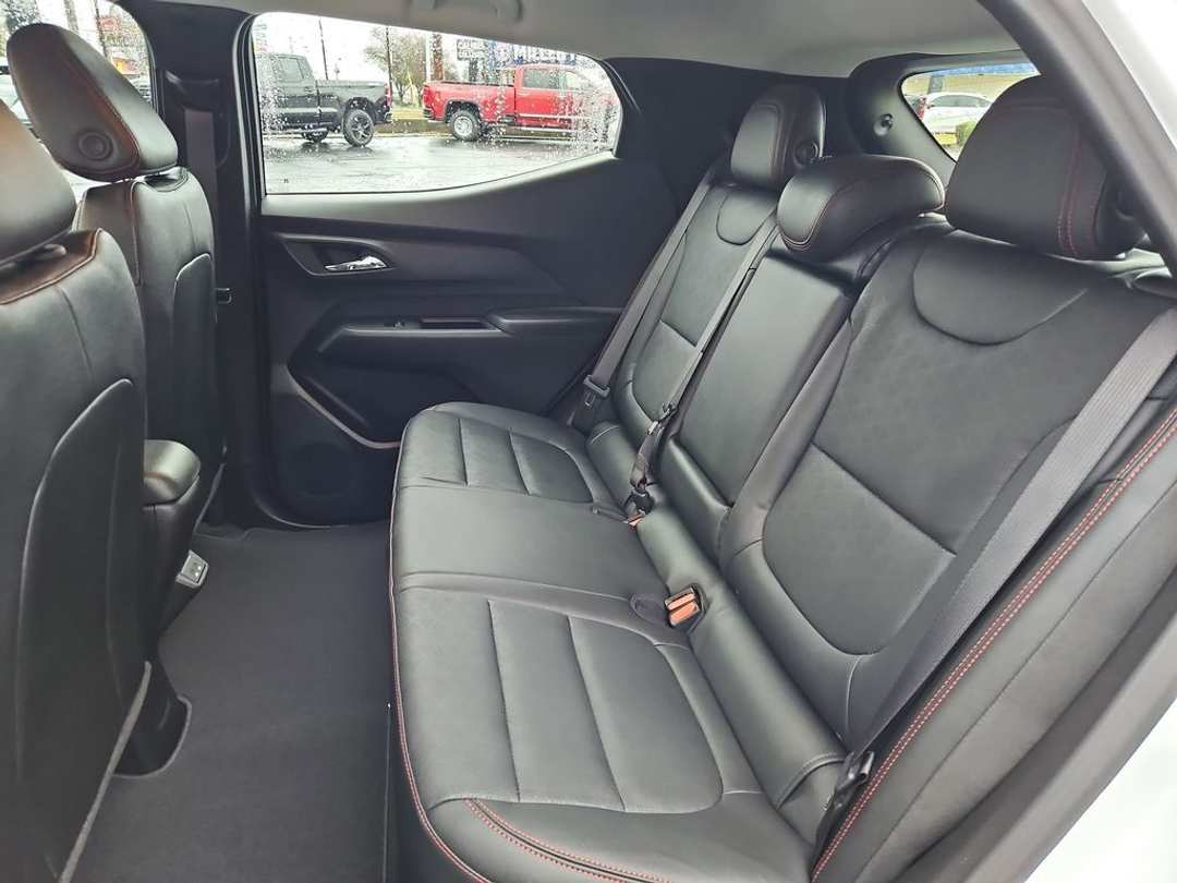 2027 Chevrolet Bolt Ev - Image 23