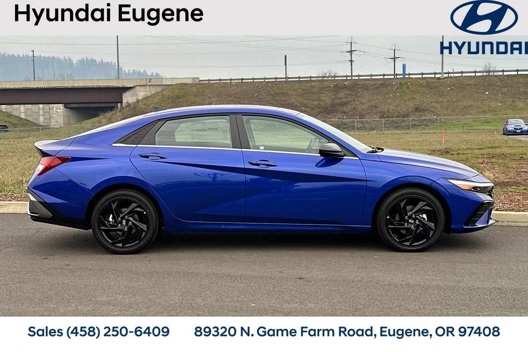 2026 Hyundai Elantra SEL Sport - Image 3