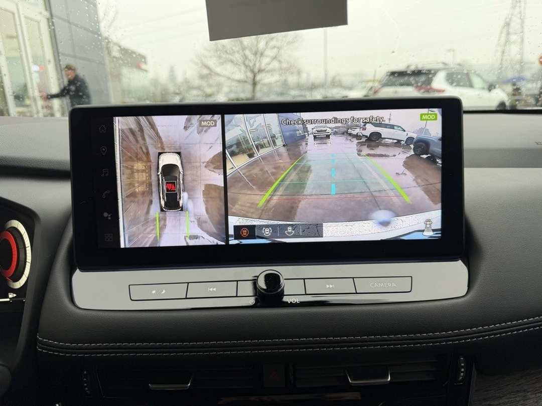 2026 Nissan Rogue Platinum - Image 23