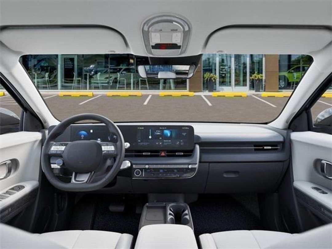 2026 Hyundai Ioniq 5 SEL - Image 11