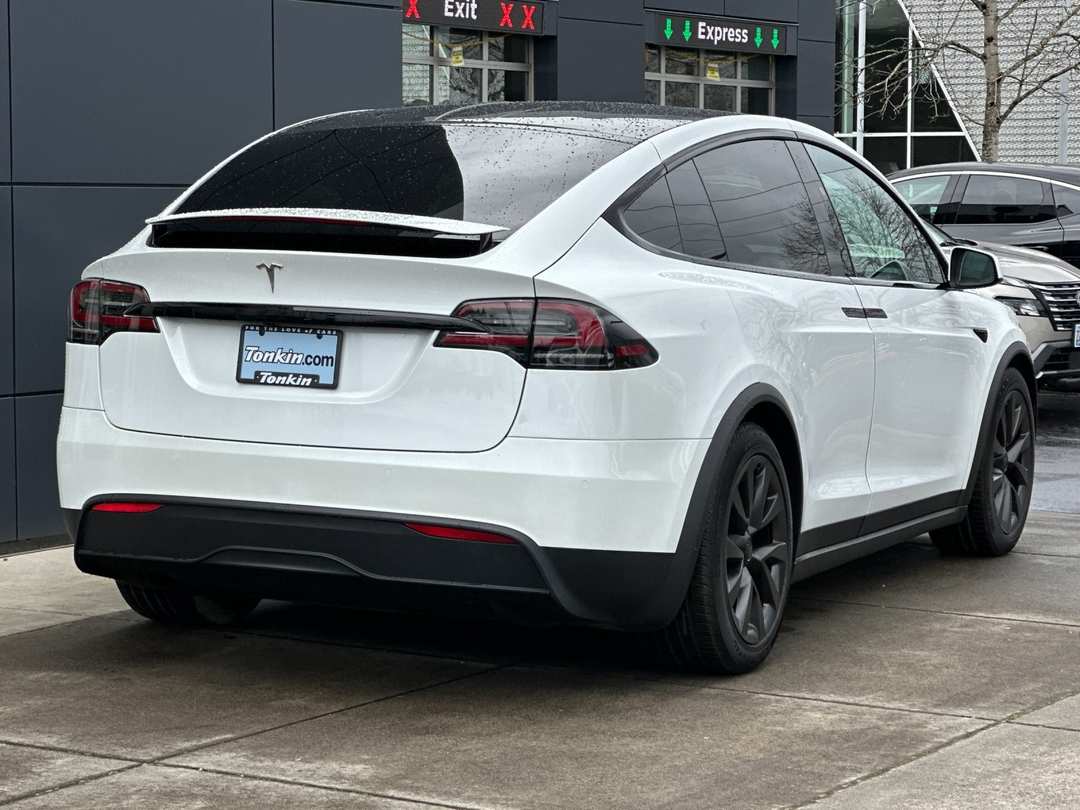 2023 Tesla Model X - Image 3