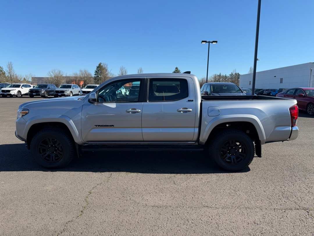 2021 Toyota Tacoma SR5 - Image 6