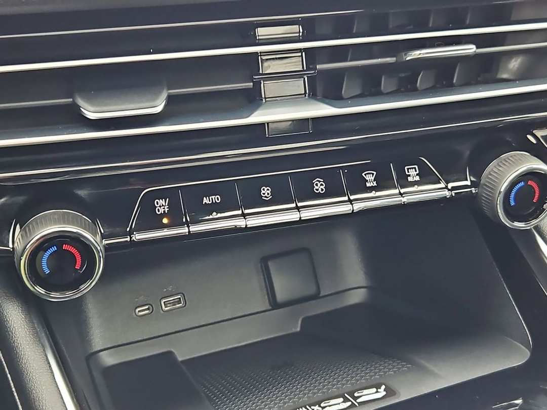 2026 Chevrolet Traverse Z71 - Image 33