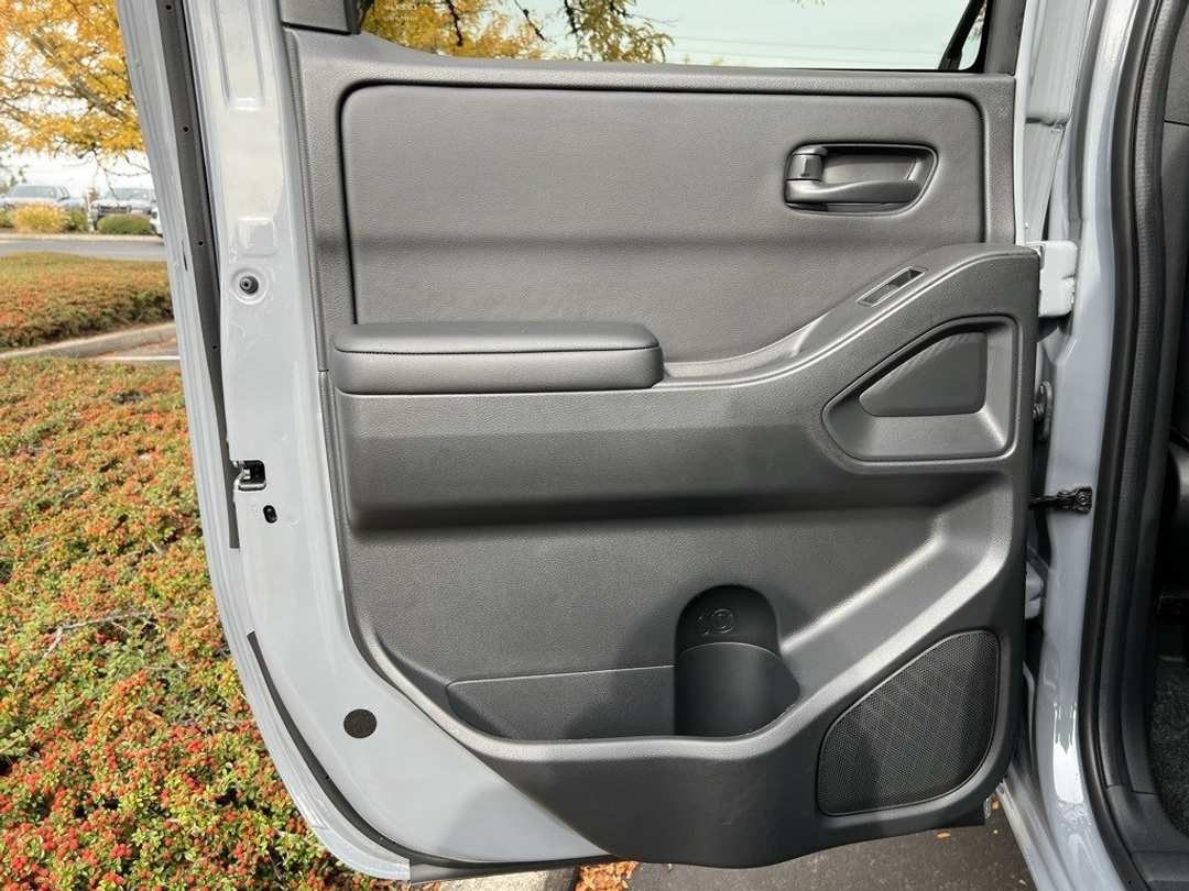 2026 Nissan Frontier SV - Image 26