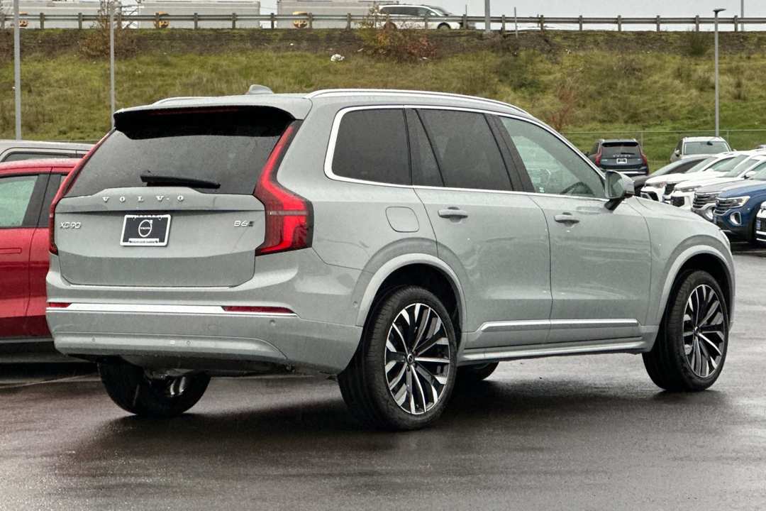 2026 Volvo Xc90 B6 Plus 7Seater - Image 3