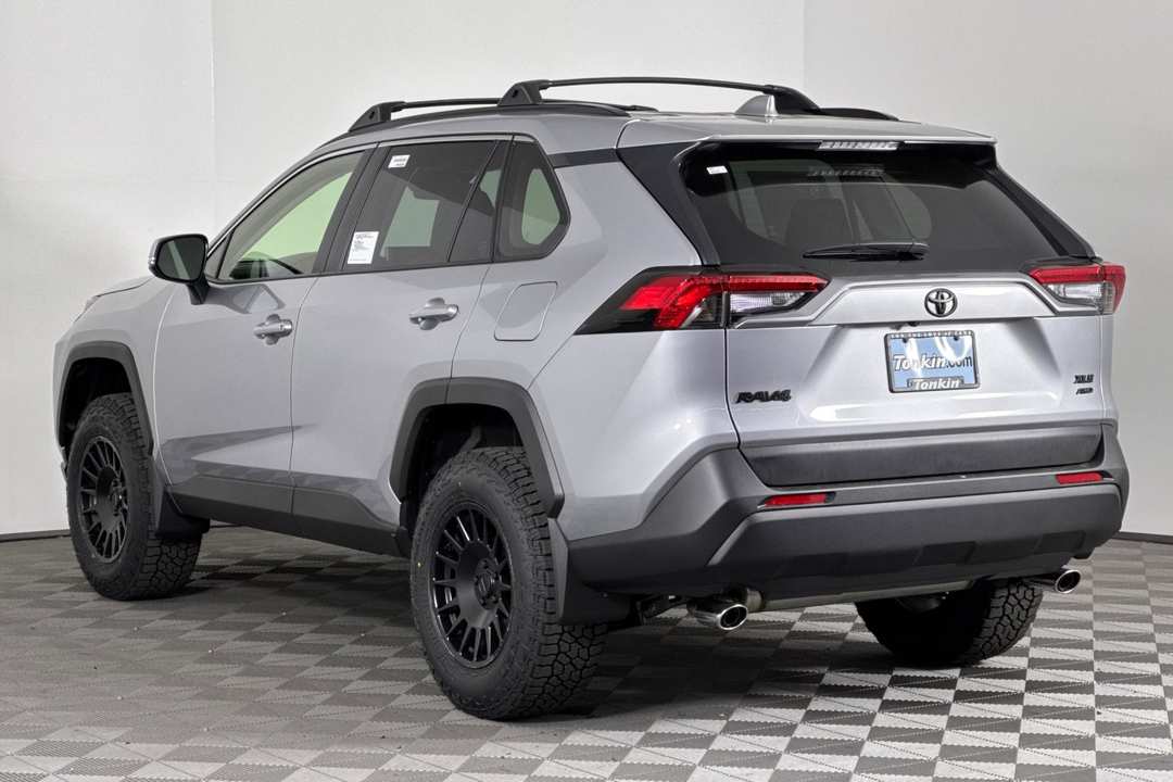Toyota Rav4 - Image 5