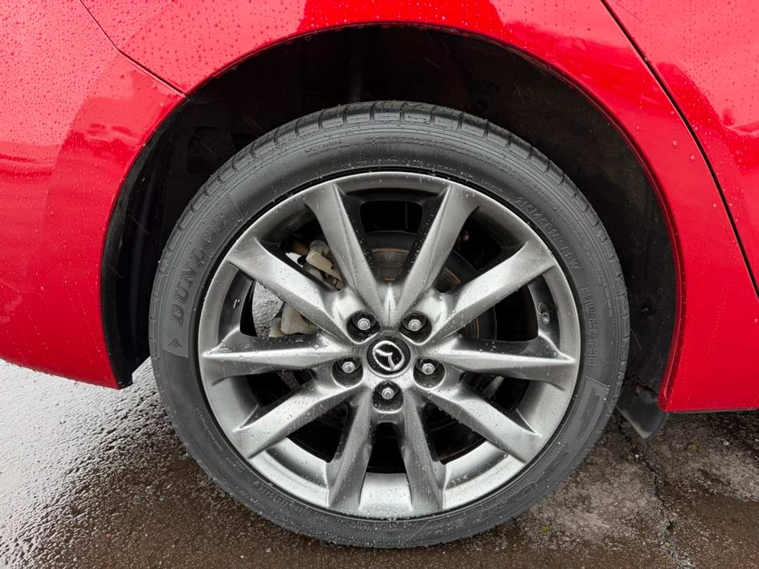 2018 MAZDA Mazda3 Grand Touring - Image 10