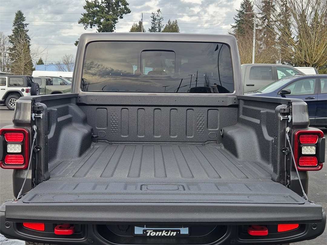 2026 Jeep Gladiator Rubicon - Image 32