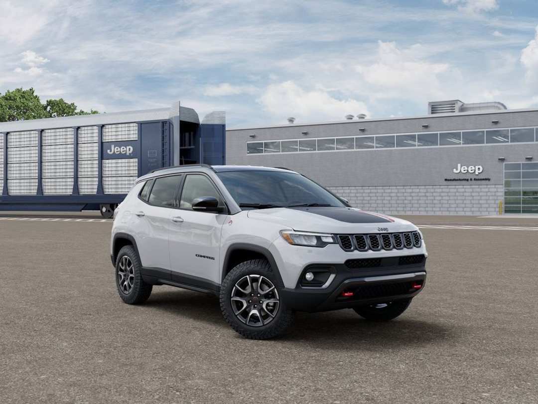 2026 Jeep Compass Trailhawk - Image 3