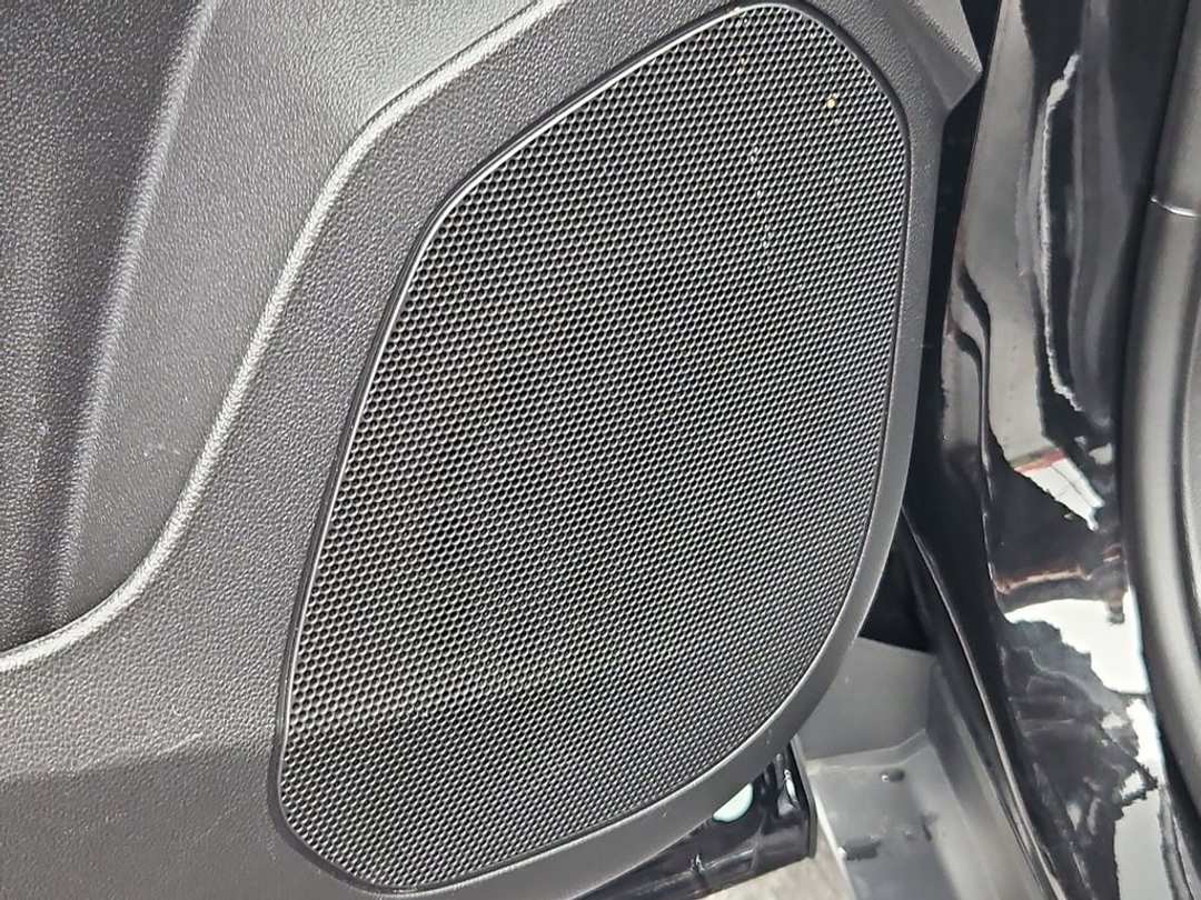 2025 Chevrolet Trax LT - Image 12