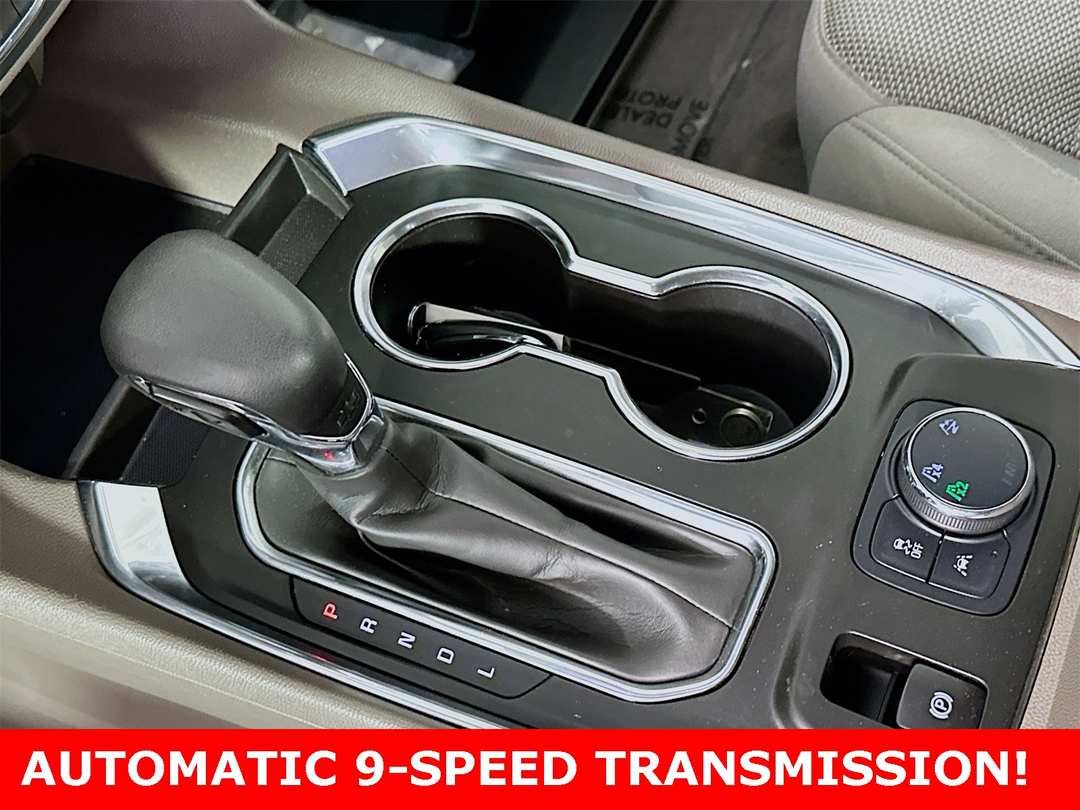 2021 Chevrolet Traverse LT - Image 21