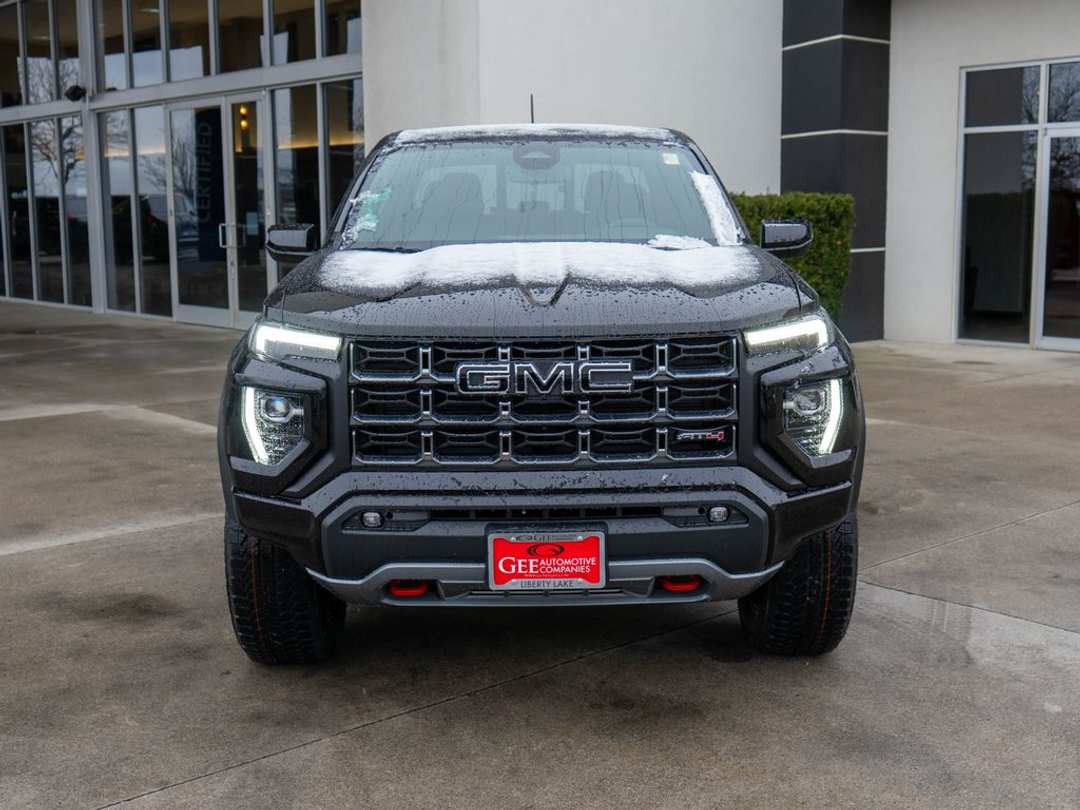 2026 GMC Canyon AT4 - Image 2