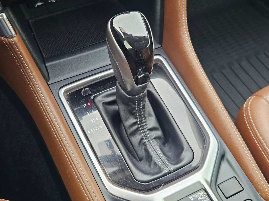 2021 Subaru Forester Touring - Image 18