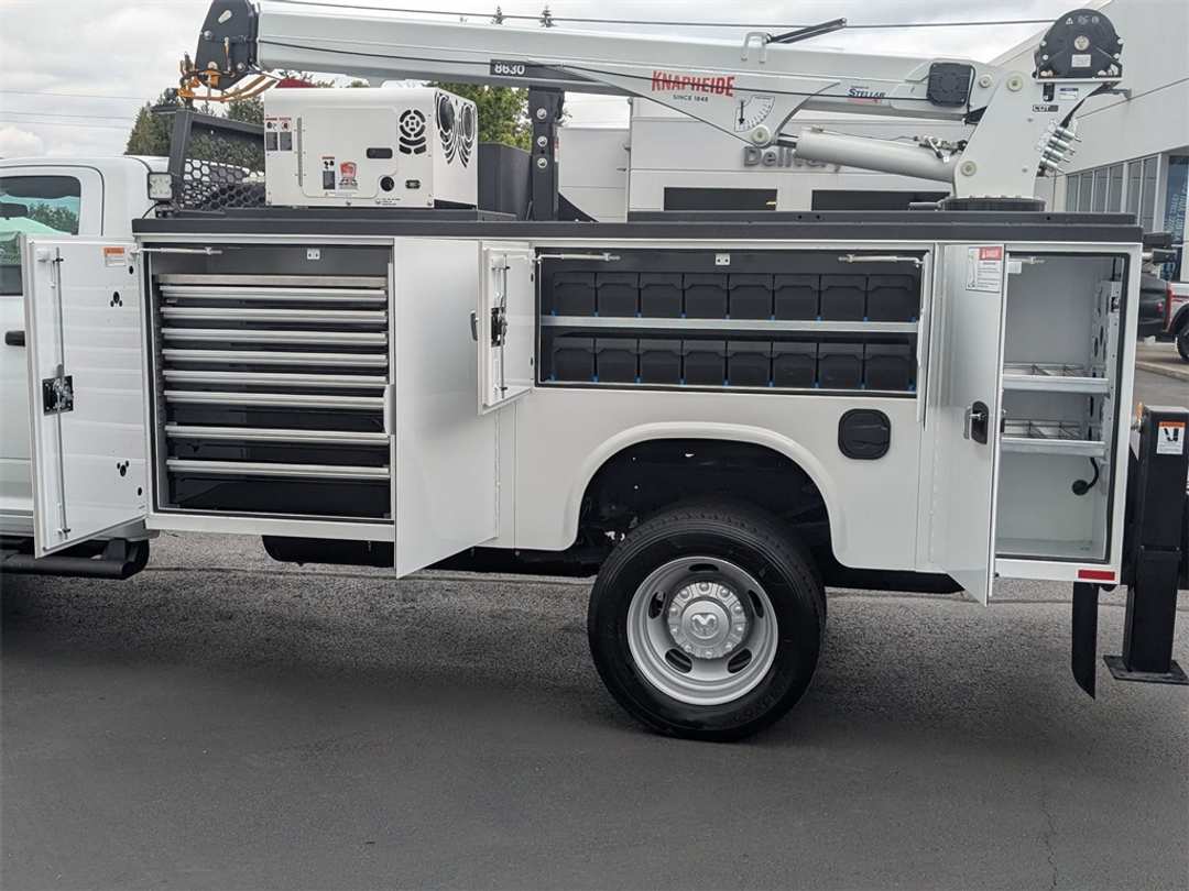 2024 Ram 5500Hd Tradesman - Image 10