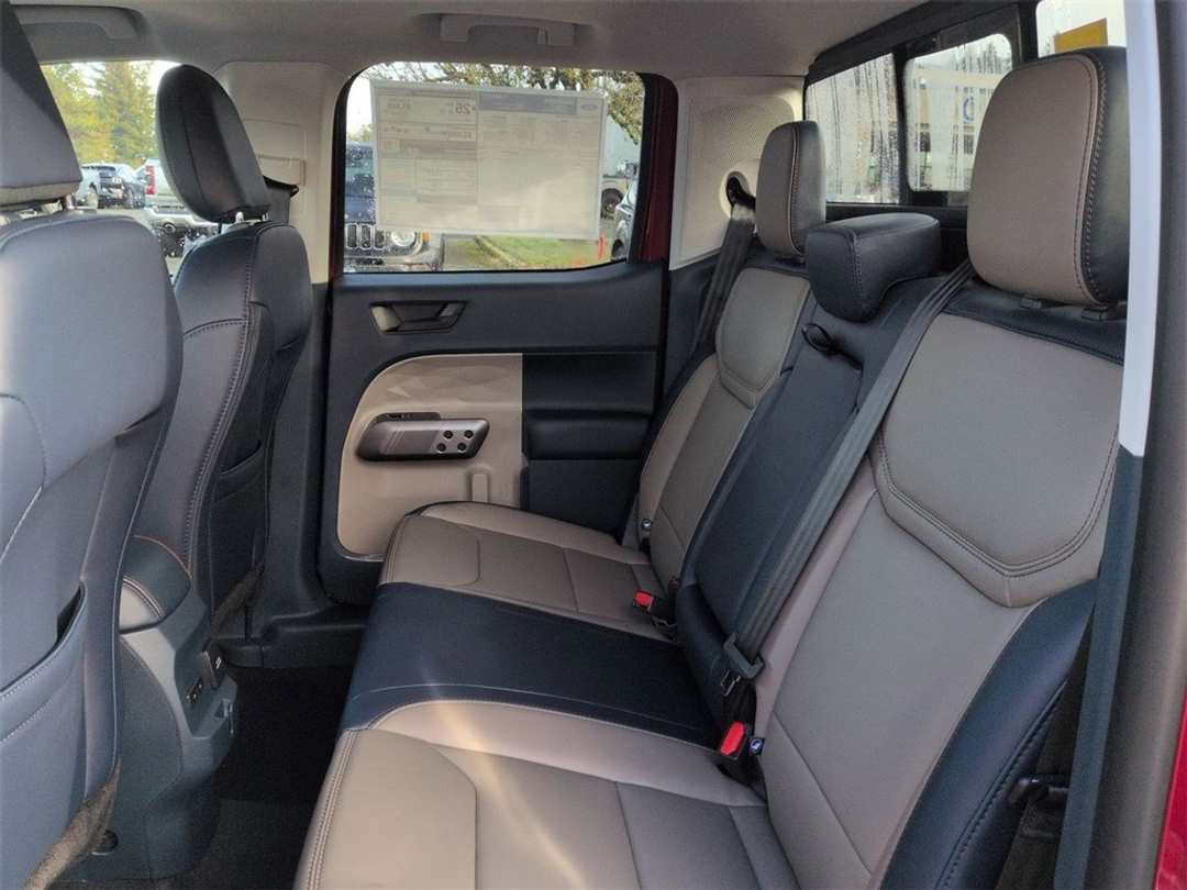 2026 Ford Maverick Lariat - Image 25