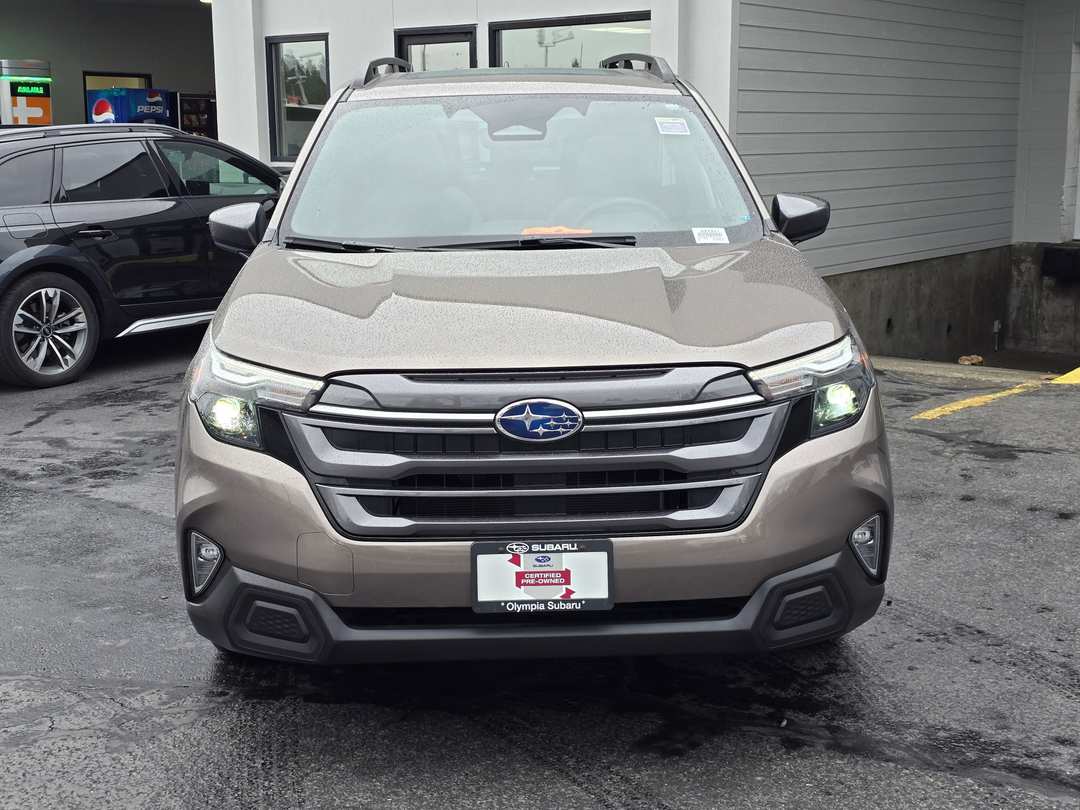 2025 Subaru Forester Premium - Image 2