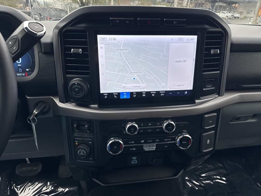 2024 Ford F-150 XLT - Image 22