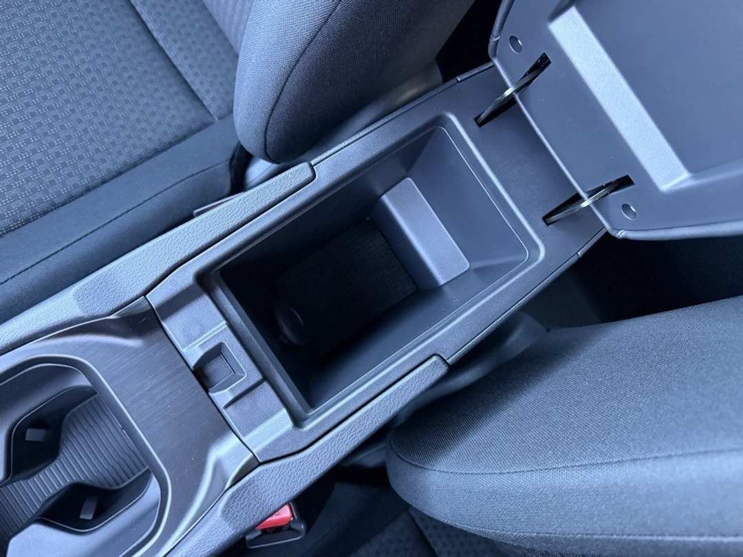 2026 Nissan Kicks S - Image 25