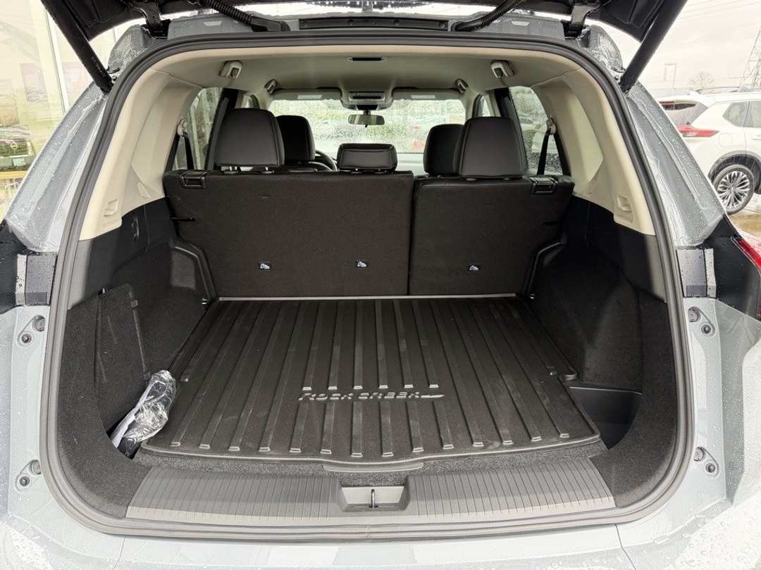 2026 Nissan Rogue Rock Creek - Image 10