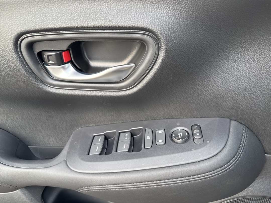 2026 Honda HR-V LX - Image 31
